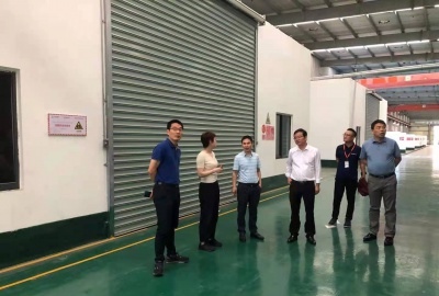 生態環境部固體廢物與化學品管理技術中心主任陳瑛調研德創環保危廢收集中心